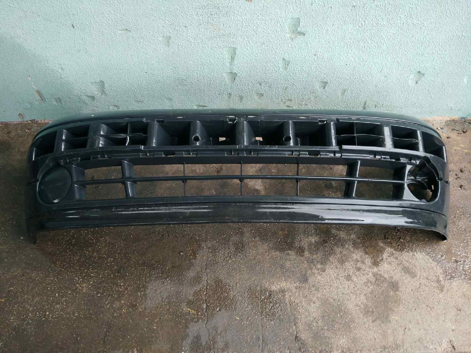 PARAGOLPES DELANTERO