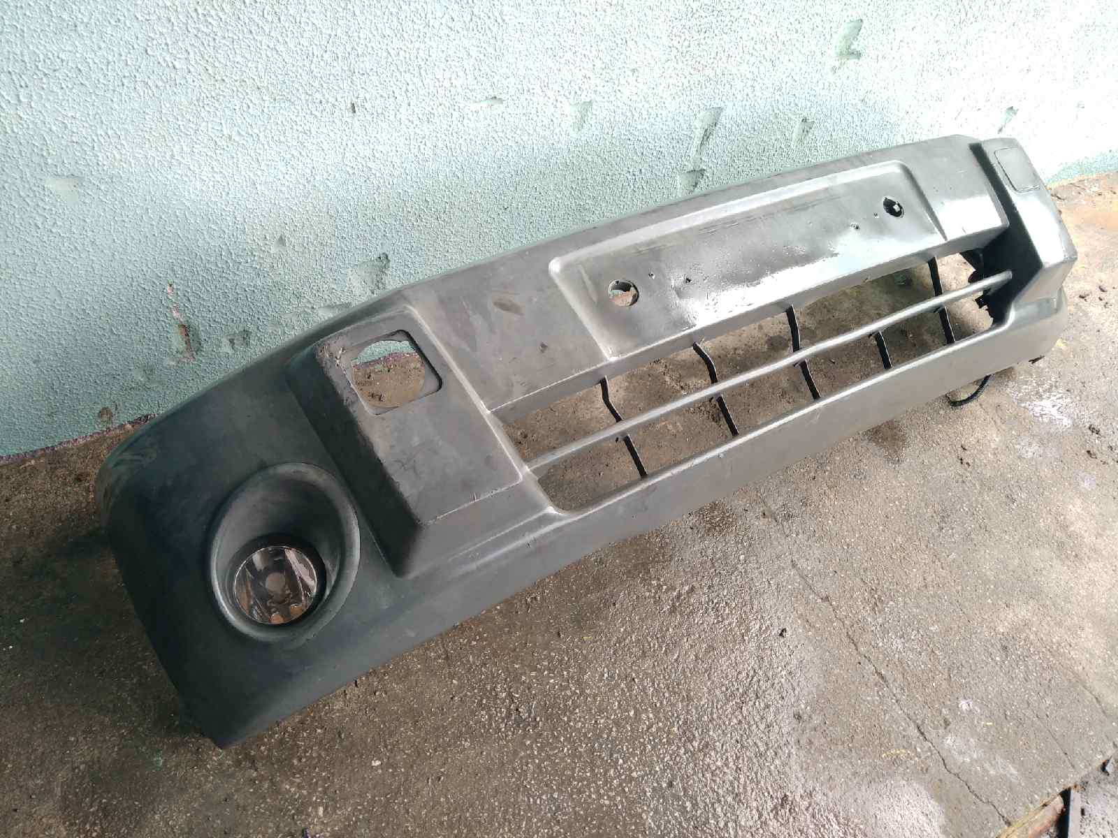 PARAGOLPES DELANTERO