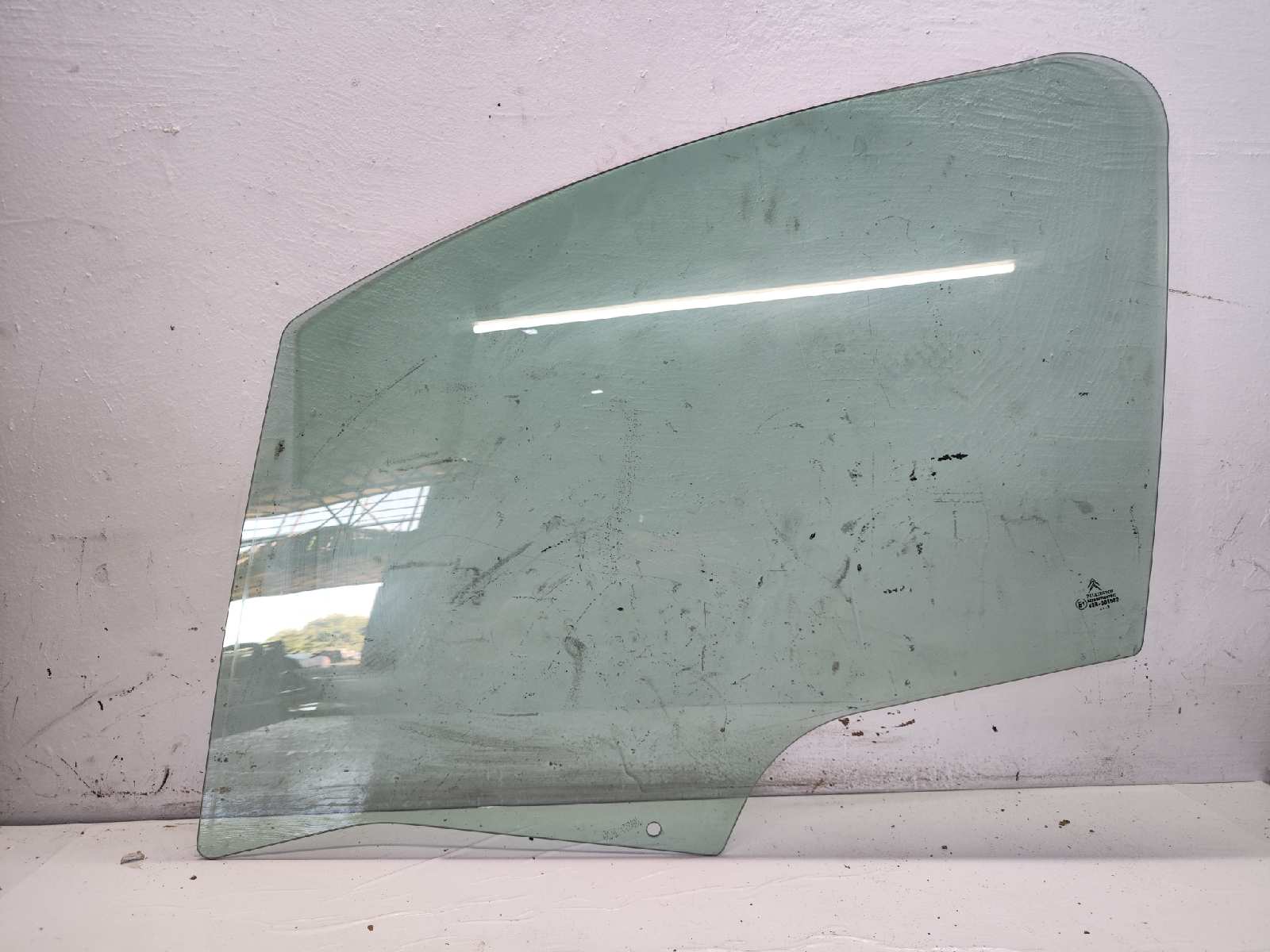 LUNA DELANTERA IZQUIERDA