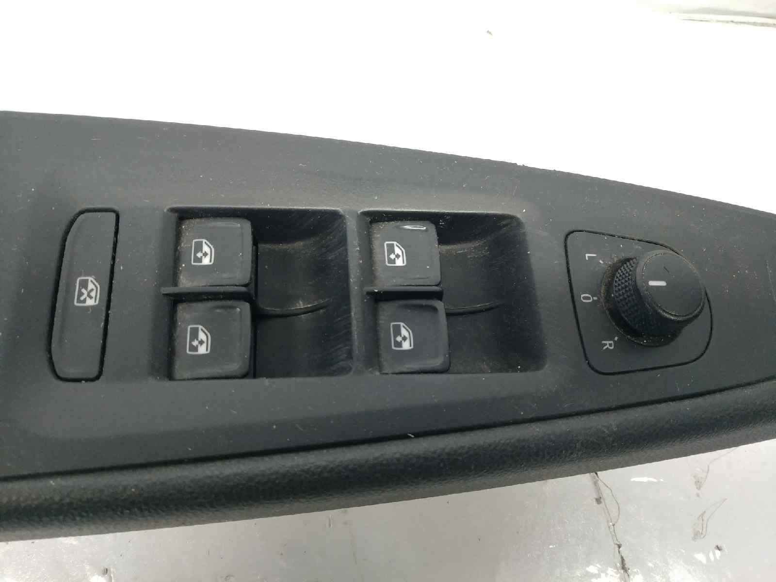 MANDO ELEVALUNAS DELANTERO IZQUIERDO  SEAT LEON SC (5F5)