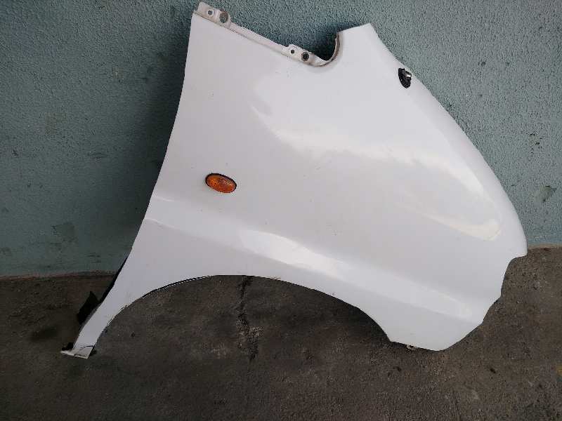 ALETA DELANTERA DERECHA