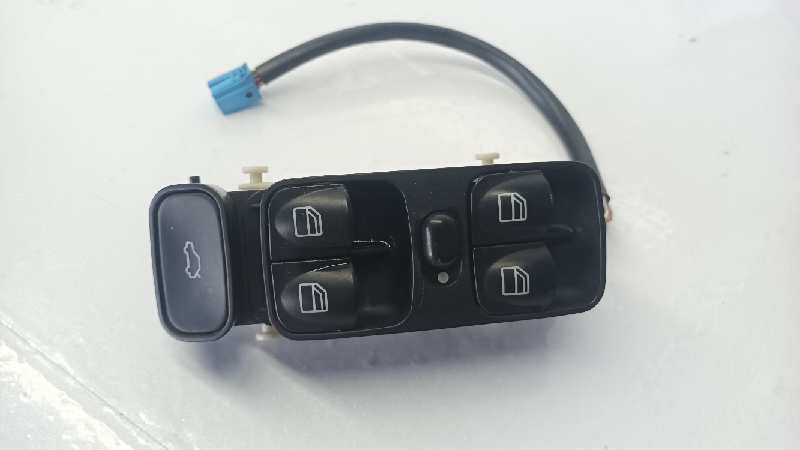 MANDO ELEVALUNAS DELANTERO IZQUIERDO 