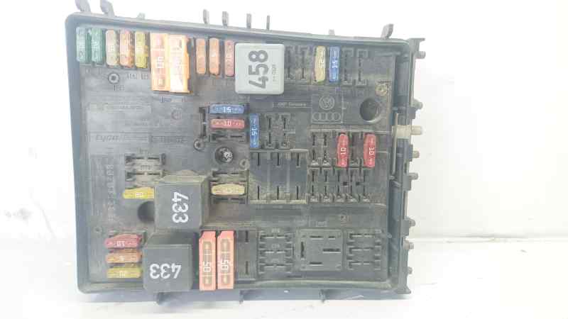 CAJA RELES - FUSIBLES