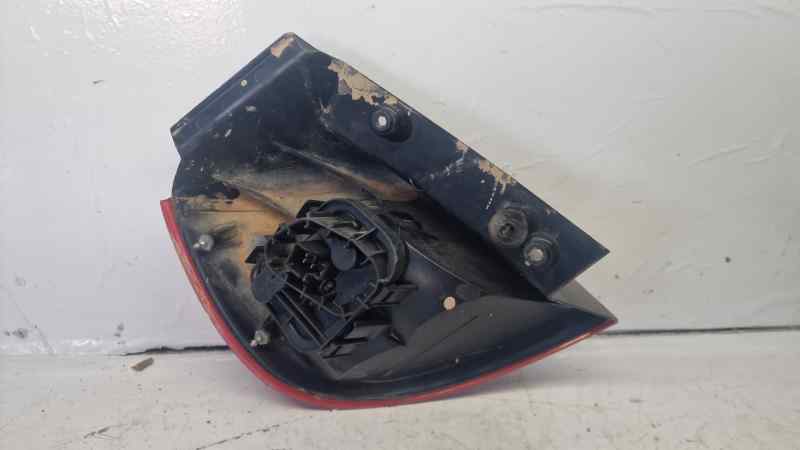 PILOTO TRASERO DERECHO