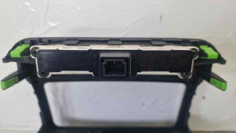 PANTALLA MULTIFUNCION