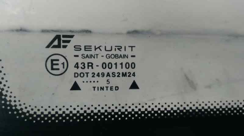 LUNA DELANTERA DERECHA