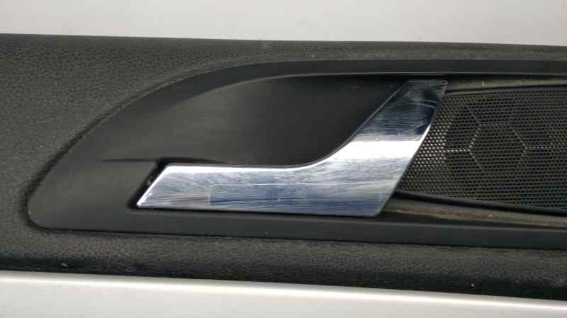 MANETA INTERIOR DELANTERA IZQUIERDA SKODA OCTAVIA BERLINA (1U2)