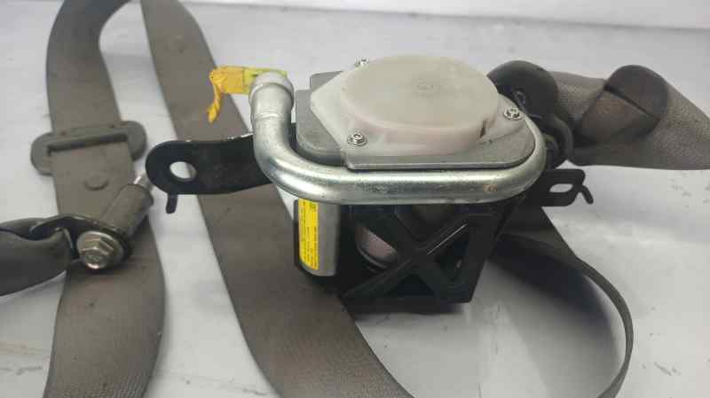 CINTURON SEGURIDAD DELANTERO DERECHO