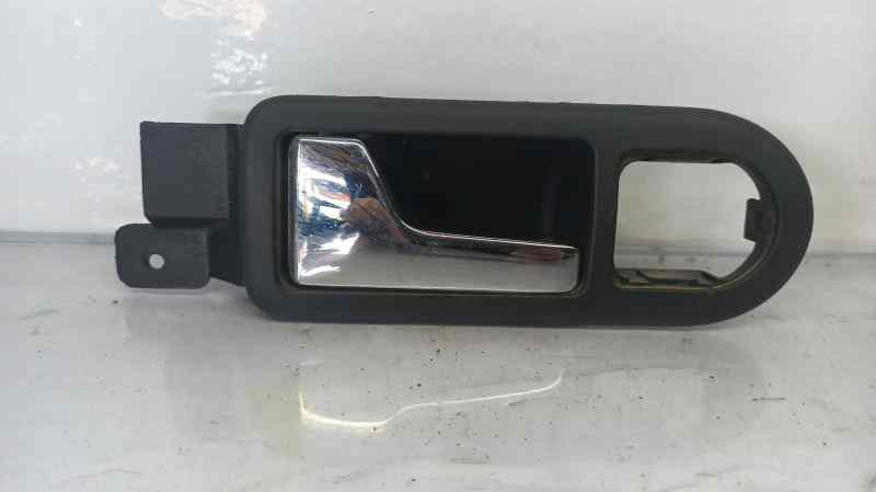 MANETA INTERIOR DELANTERA IZQUIERDA