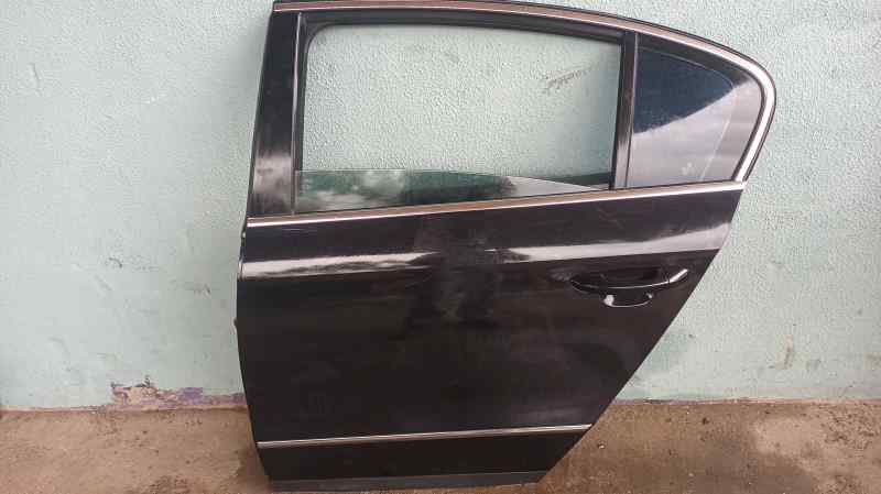 PUERTA TRASERA IZQUIERDA