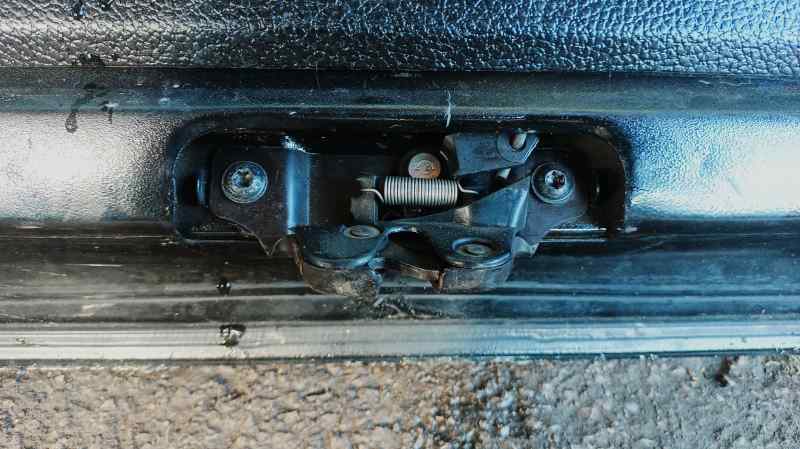 CERRADURA MALETERO - PORTON