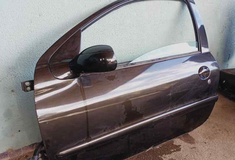 PUERTA DELANTERA IZQUIERDA