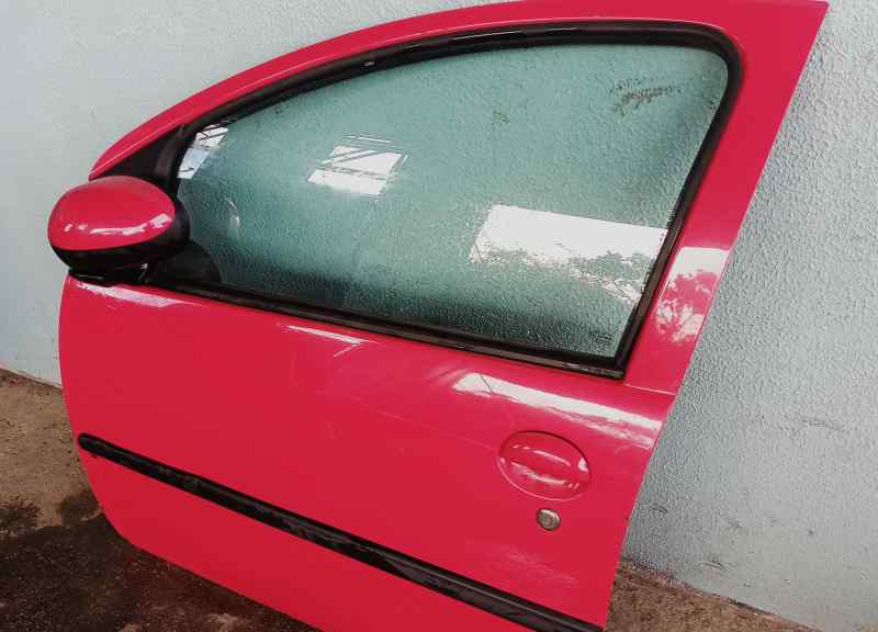 PUERTA DELANTERA IZQUIERDA