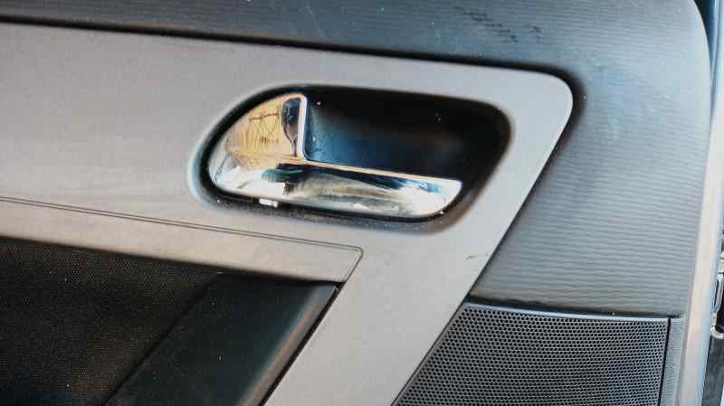 MANETA INTERIOR TRASERA IZQUIERDA