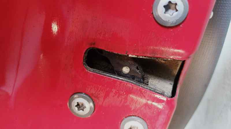 CERRADURA PUERTA TRASERA IZQUIERDA 