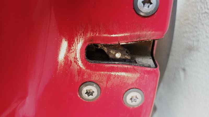 CERRADURA PUERTA TRASERA IZQUIERDA 