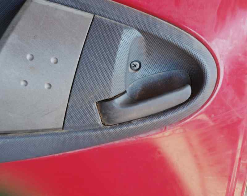 MANETA INTERIOR TRASERA IZQUIERDA