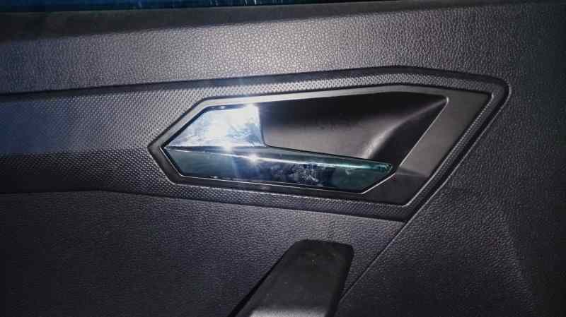 MANETA INTERIOR DELANTERA IZQUIERDA