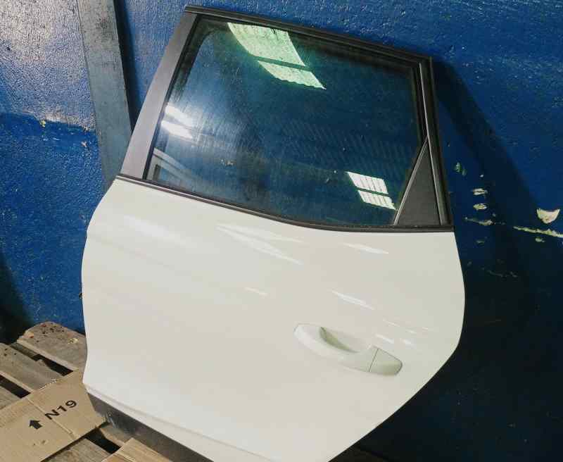 PUERTA TRASERA IZQUIERDA