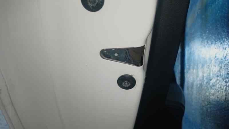 CERRADURA PUERTA TRASERA IZQUIERDA 