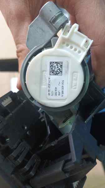 CONMUTADOR DE ARRANQUE