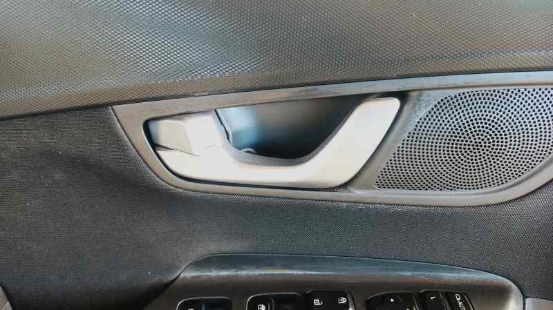 MANETA INTERIOR DELANTERA IZQUIERDA