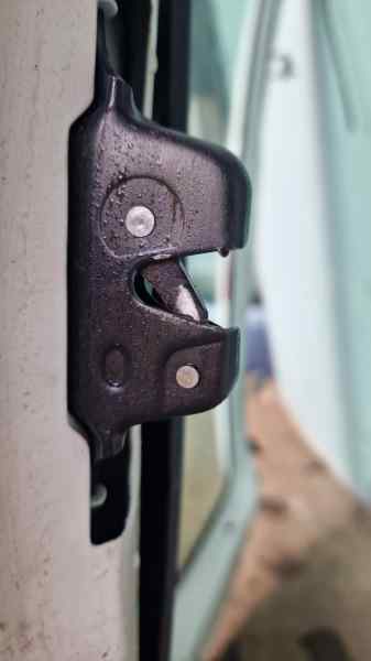 CERRADURA MALETERO - PORTON