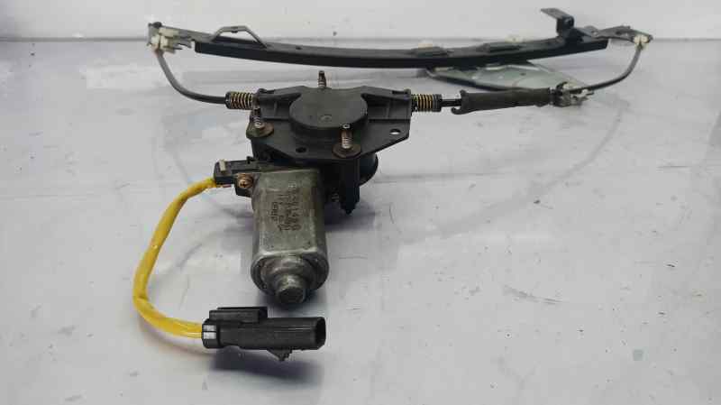 ELEVALUNAS DELANTERO IZQUIERDO