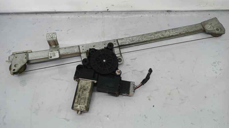 ELEVALUNAS DELANTERO DERECHO