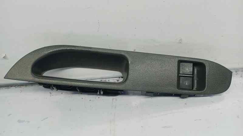 MANDO ELEVALUNAS DELANTERO IZQUIERDO 