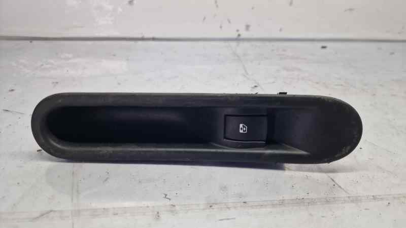 MANDO ELEVALUNAS TRASERO DERECHO