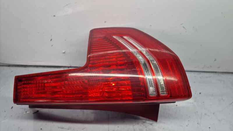 PILOTO TRASERO DERECHO