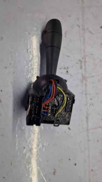 681726046R MANDO LUCES DACIA DOKKER