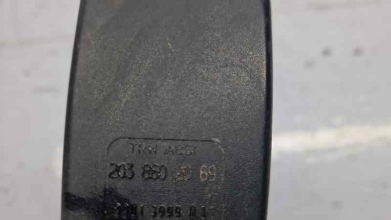 PRETENSOR AIRBAG DERECHO