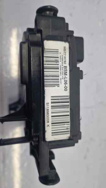 CAJA RELES - FUSIBLES