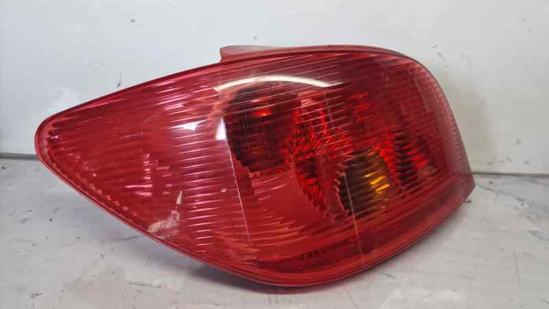 PILOTO TRASERO IZQUIERDO