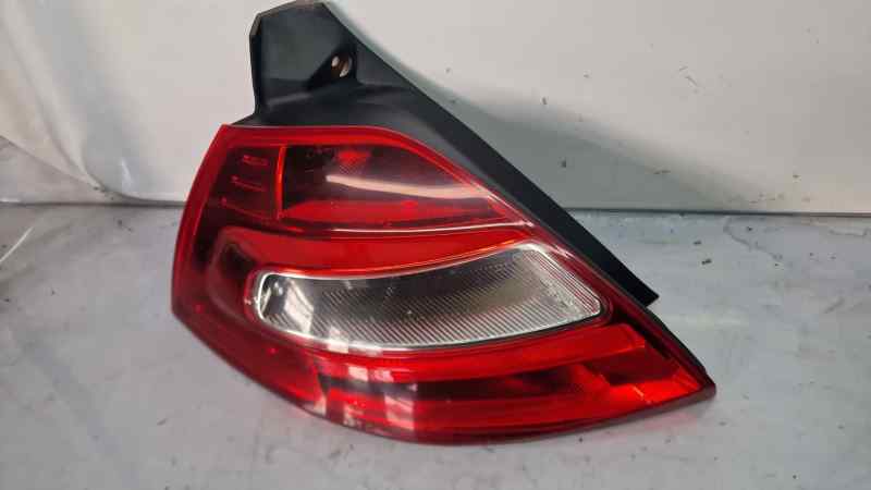 PILOTO TRASERO IZQUIERDO