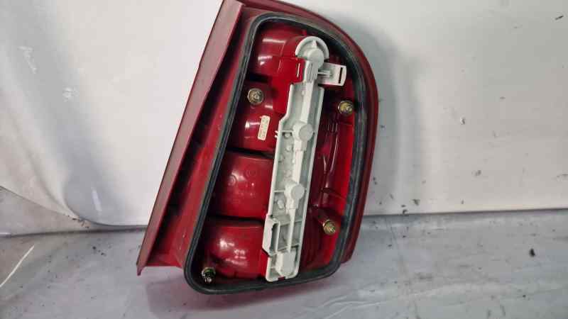 PILOTO TRASERO IZQUIERDO