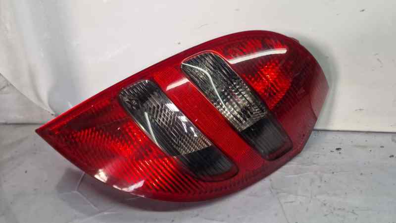 PILOTO TRASERO DERECHO