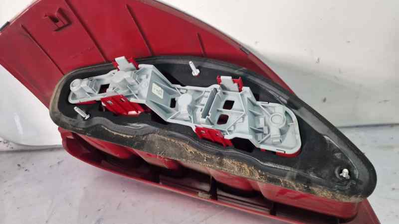 PILOTO TRASERO IZQUIERDO