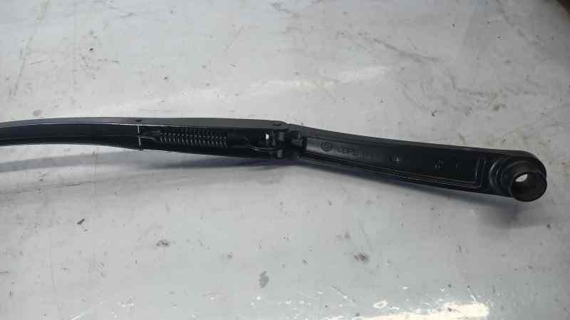 BRAZO LIMPIA DELANTERO IZQUIERDO