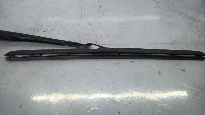 BRAZO LIMPIA DELANTERO DERECHO