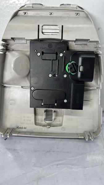 A1698200001 LUZ INTERIOR MERCEDES CLASE B (W245)