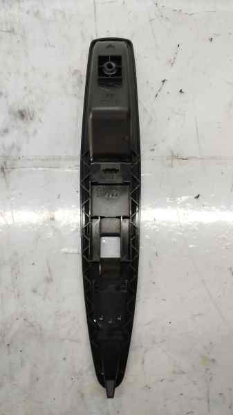 MANDO ELEVALUNAS DELANTERO DERECHO