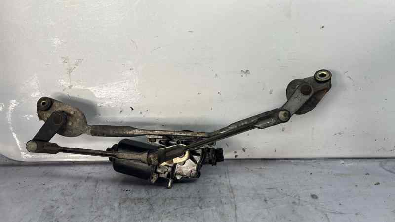 8511013100 MOTOR LIMPIA DELANTERO TOYOTA COROLLA (E12)