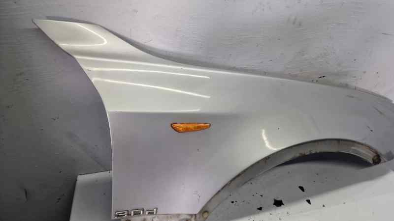 ALETA DELANTERA DERECHA