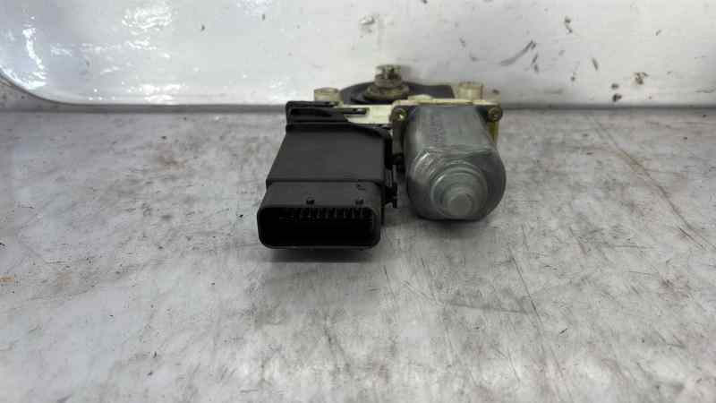 9776101435203 MOTOR ELEVALUNAS DELANTERO DERECHO VOLKSWAGEN NEW BEETLE (9C1-1C1)