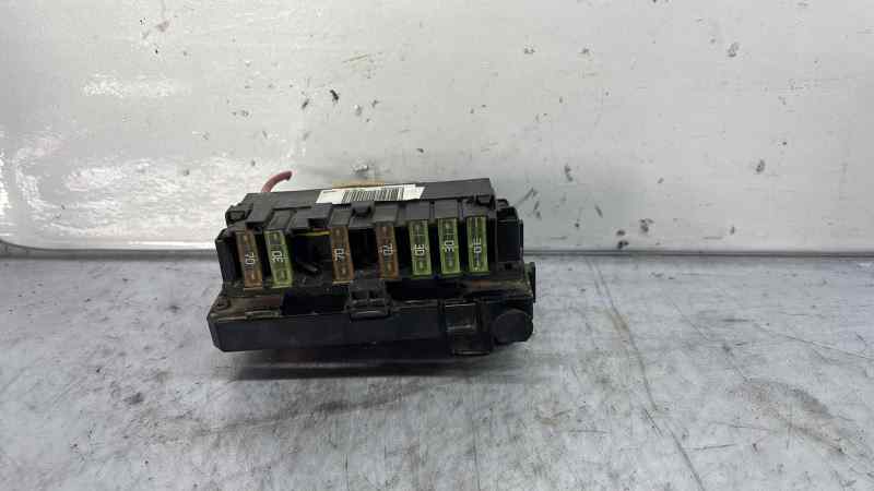 CAJA RELES - FUSIBLES