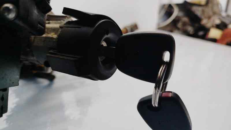 CONMUTADOR DE ARRANQUE