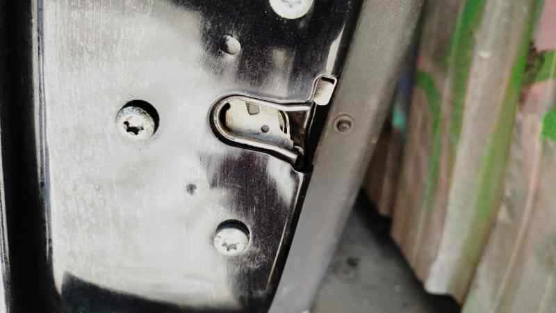 CERRADURA PUERTA DELANTERA IZQUIERDA 